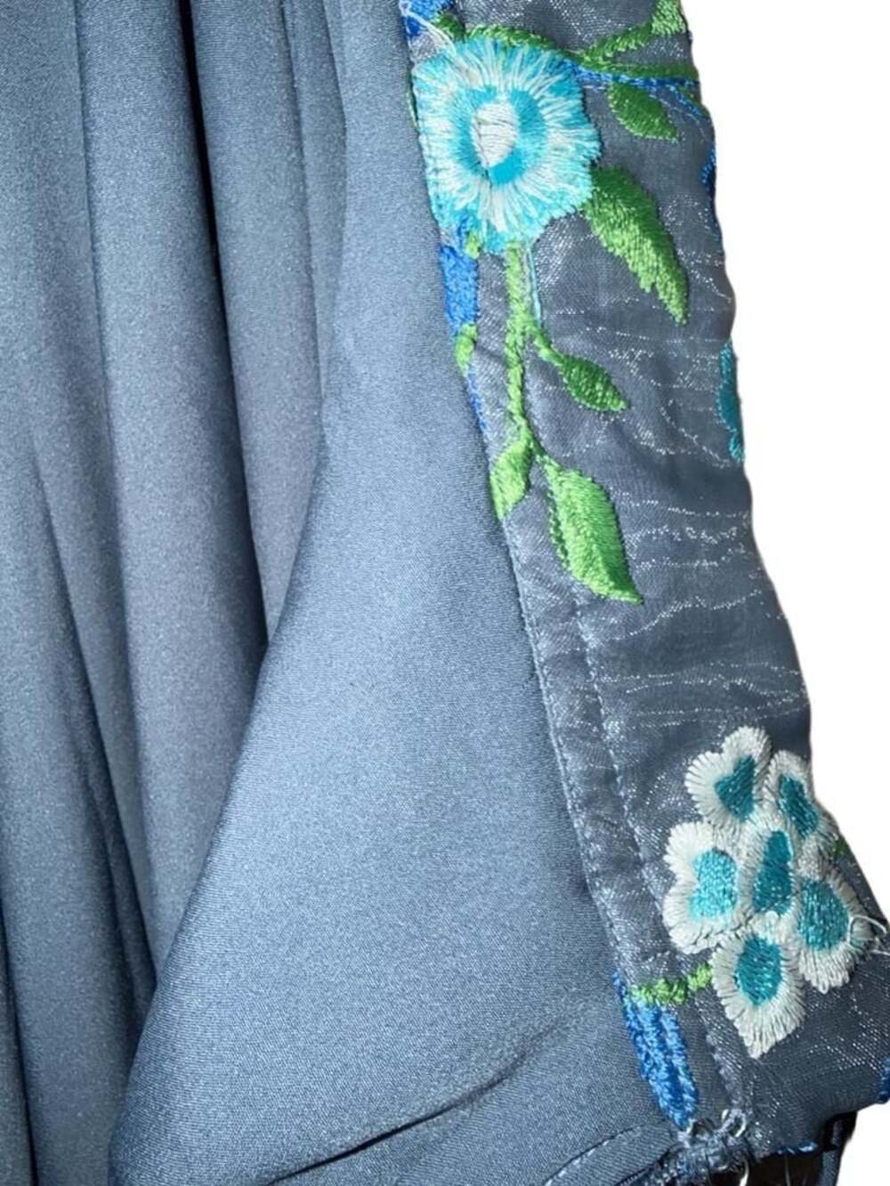 NWT The Saree Room Grey Blossom Lehenga Maxi Skirt - Size XS - Picture 9 of 12